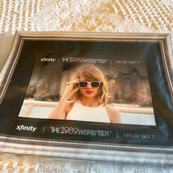 Taylor Swift 1989 Original Concert Merch - Picture 5 of 7